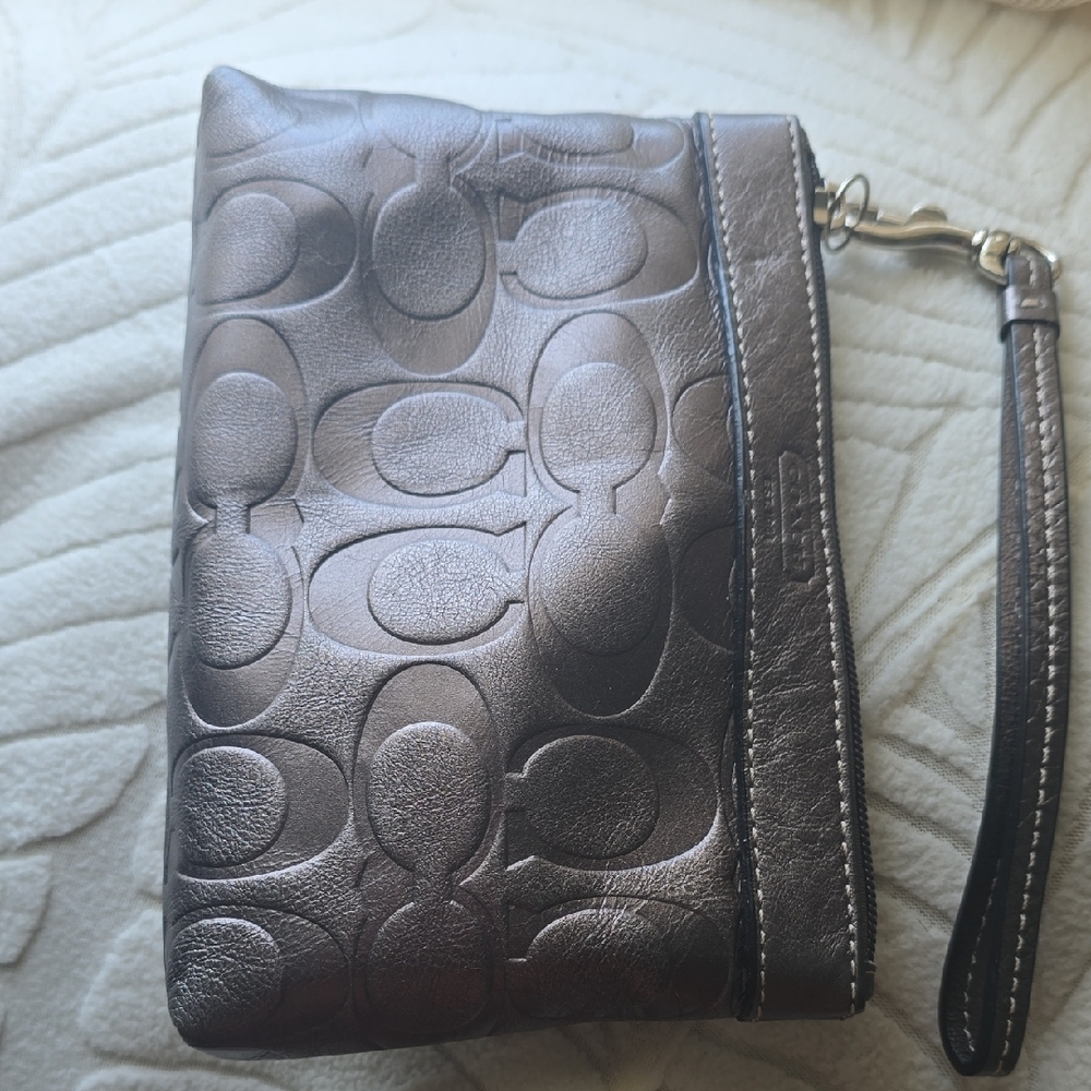 NWOT Coach Embossed Metallic Wristlet.